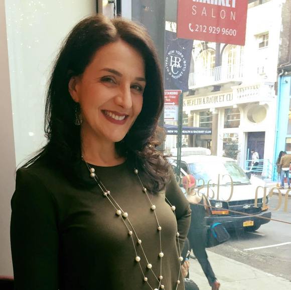 Meet your Posher, Elizabeth - Picture 1 of 1